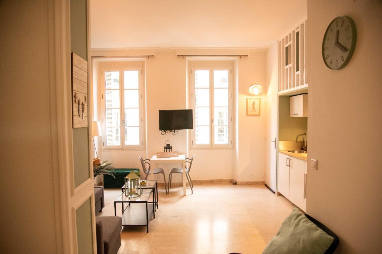 ★ Le Petit Avignonnais ★ Countryside ★ Intramuros ★ Center ★ 외부 사진